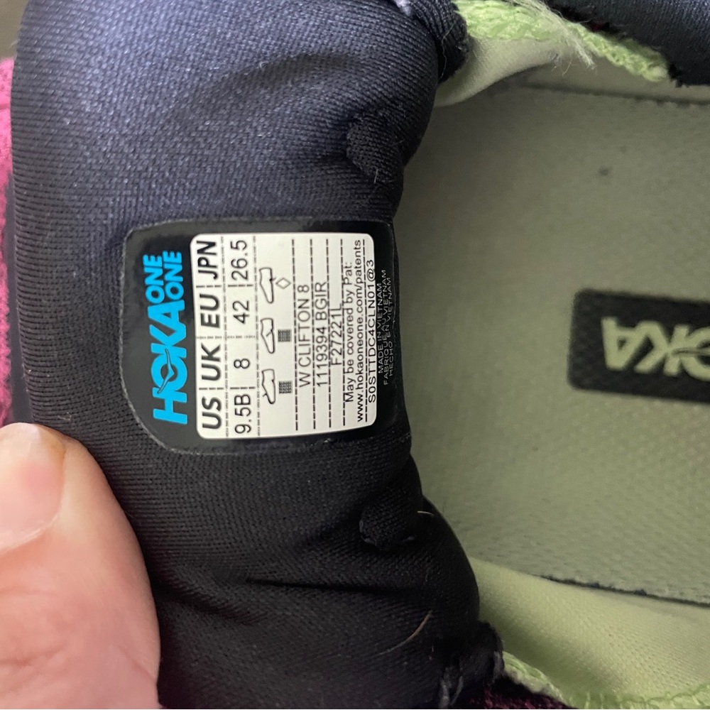 Hoka Women's Clifton 8 Shoes - Picture 6 of 9